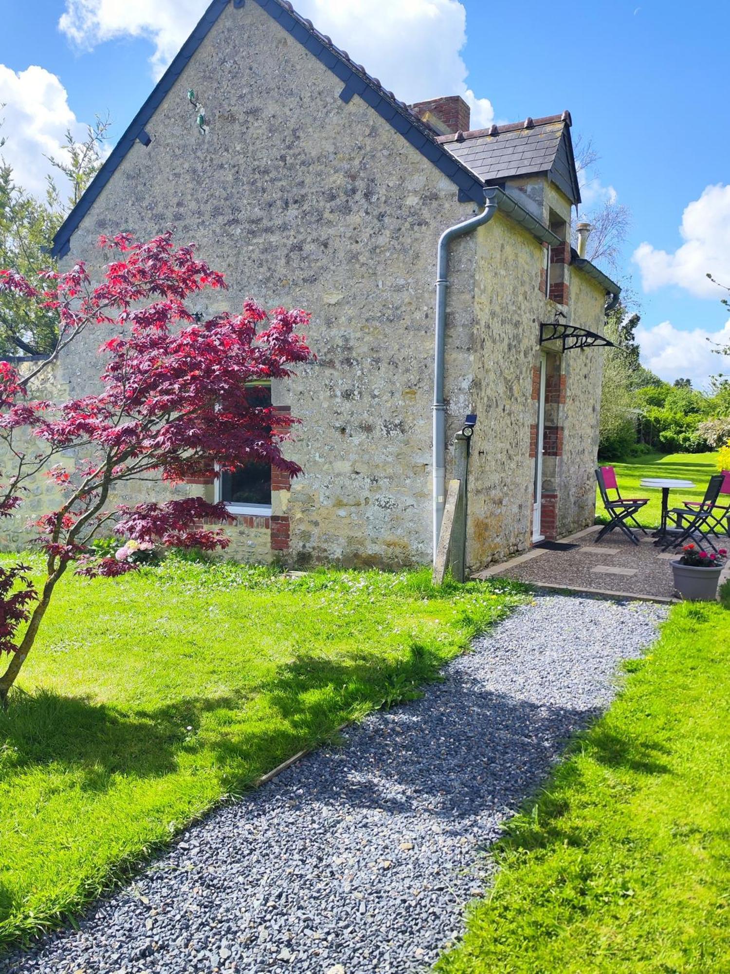 La Ferme Aux Chats Formigny Exterior foto